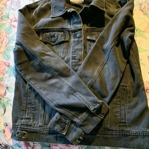 - Old Navy Jean Jacket Size Medium